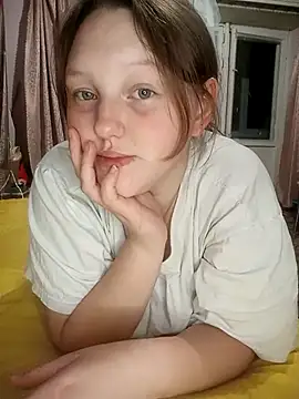 Aria  Dark online show from October 2025 08:25:01 PM