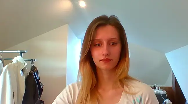 LUNA delight online show from February 2025 11:06:02 AM