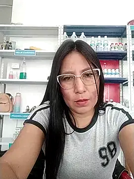 Snapshot of Megan_jennerr chatting on March 2025 02:37:02 PM Megan jennerr online show from March 2025 02:37:02 PM
