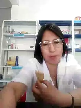 Snapshot of Megan_jennerr chatting on March 2025 02:41:01 PM Megan jennerr online show from March 2025 02:41:01 PM