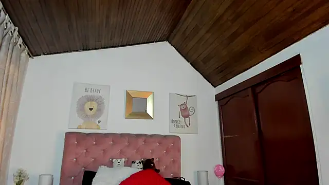 CelessteRedds online show from March 2026 12:17:02 PM