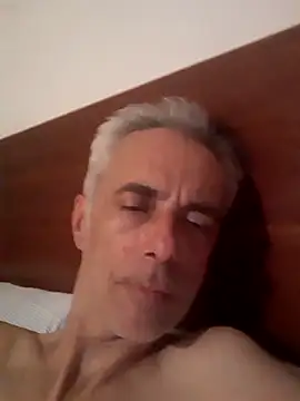 lombardodop73 online show from May 2026 11:46:02 PM