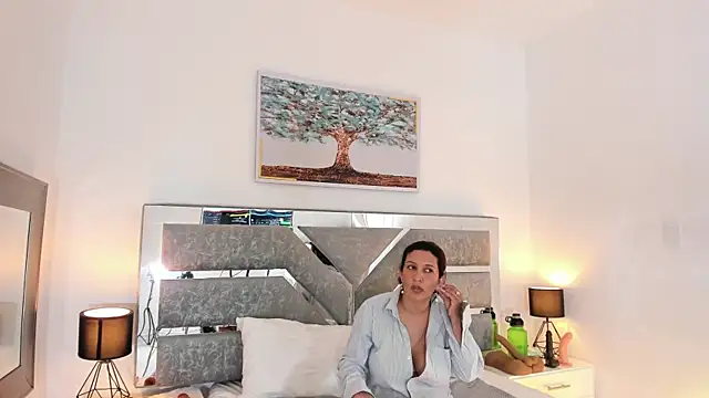 Snapshot of Slut_Milf_ chatting on January 2026 07:29:01 PM Slut Milf online show from January 2026 07:29:01 PM