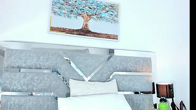 Snapshot of Slut_Milf_ chatting on February 2026 07:23:01 PM Slut Milf online show from February 2026 07:23:01 PM