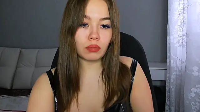 Snapshot of Sara_Kox chatting on February 2025 11:05:02 AM Sara Kox online show from February 2025 11:05:02 AM