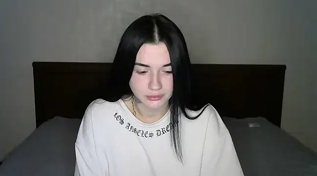 Liana diva online show from January 2025 10:23:01 PM