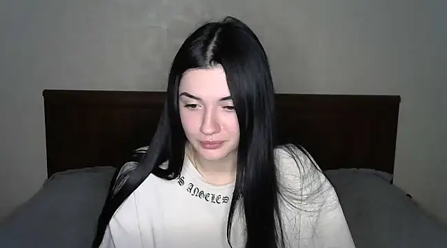 Liana diva online show from February 2025 10:40:01 PM