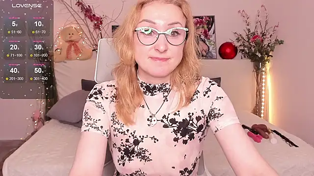 MadissonKiss online show from November 2025 02:44:01 AM