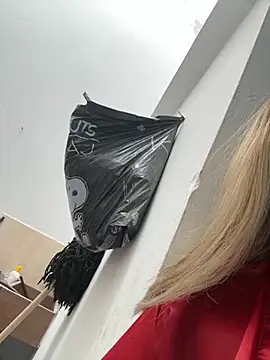 Lilybaudinx96 online show from February 2026 02:03:02 PM