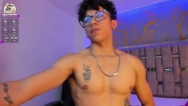 AkazaBoy  online show from January 2025 01:58:01 AM