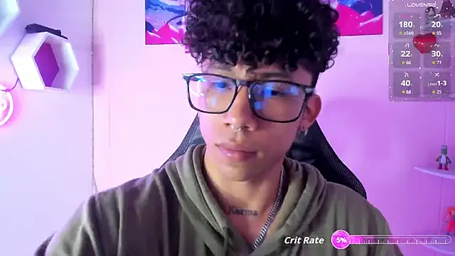 AkazaBoy  online show from September 2025 04:36:02 AM