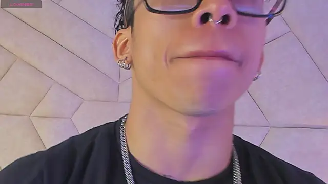 AkazaBoy  online show from September 2025 04:25:02 AM