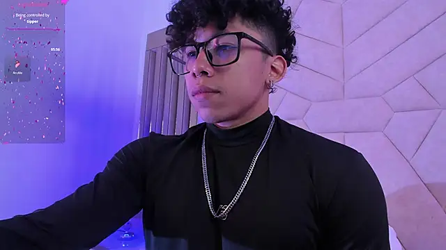 AkazaBoy  online show from November 2025 05:29:02 AM