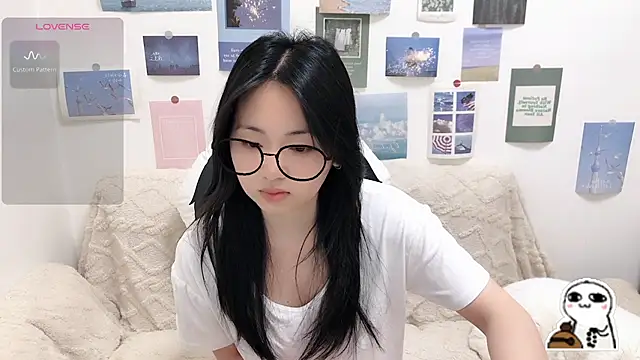 LiLiYbaby online show from March 2026 06:15:01 AM