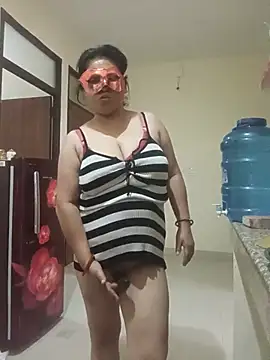 Punjabi beauty123 online show from May 2026 02:50:01 AM