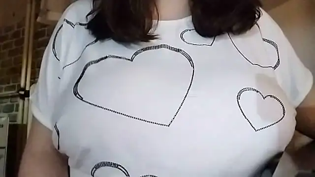 AalinnaK online show from November 2025 02:53:02 PM