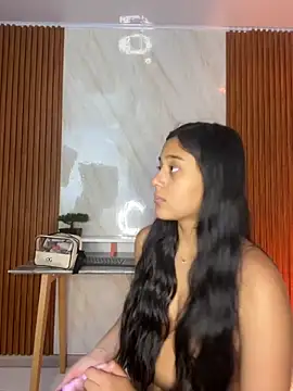 floriamANDjazmin online show from November 2025 07:13:01 PM