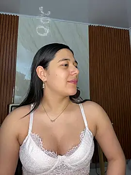 floriamANDjazmin online show from July 2026 03:02:01 AM