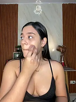 floriamANDjazmin online show from July 2026 03:01:01 AM