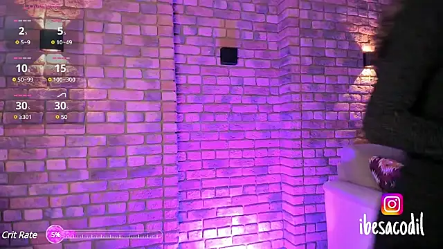 Snapshot of adriana_allien chatting on January 2025 10:19:01 PM adriana allien online show from January 2025 10:19:01 PM