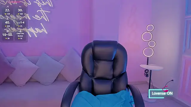 MaddisonLowe online show from November 2025 05:20:01 AM