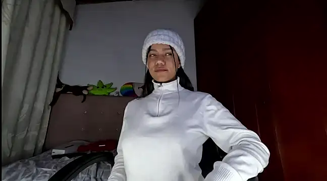 Ale xandra online show from February 2025 01:25:02 AM