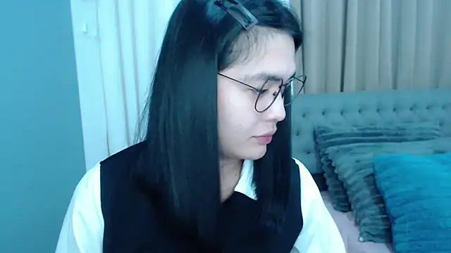 Snapshot of zhaviahale21 chatting on October 2025 01:32:01 PM zhaviahale21 online show from October 2025 01:32:01 PM