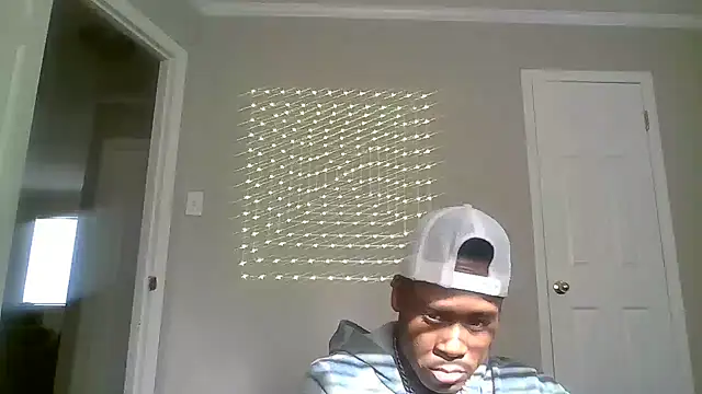 Snapshot of PETER-RABIT chatting on December 2024 04:27:01 PM PETER-RABIT online show from December 2024 04:27:01 PM