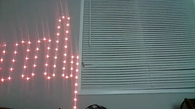 Snapshot of PETER-RABIT chatting on December 2024 08:11:02 AM PETER-RABIT online show from December 2024 08:11:02 AM