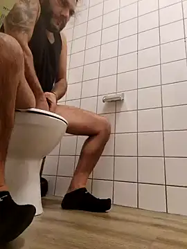 Snapshot of Cem-aus-Nrw-Krefeld chatting on December 2024 05:55:01 AM Cem-aus-Nrw-Krefeld online show from December 2024 05:55:01 AM