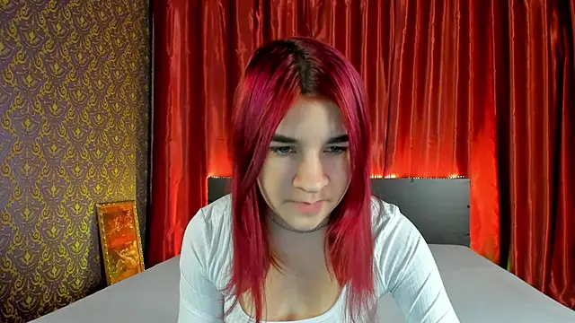  Polly Love  online show from December 2024 04:42:01 PM