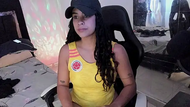 Snapshot of Moon_Sammy chatting on July 2026 01:15:01 PM Moon Sammy online show from July 2026 01:15:01 PM