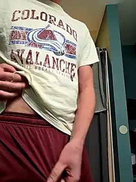 Snapshot of MrMechanic38 chatting on February 2026 01:17:01 PM MrMechanic38 online show from February 2026 01:17:01 PM