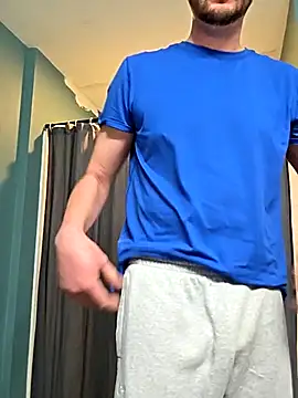 Snapshot of MrMechanic38 chatting on February 2026 01:14:01 PM MrMechanic38 online show from February 2026 01:14:01 PM