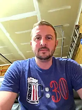 Snapshot of MrMechanic38 chatting on February 2026 12:44:01 AM MrMechanic38 online show from February 2026 12:44:01 AM