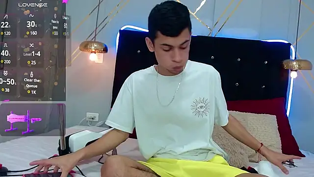 Oliver king sex online show from December 2024 02:40:02 PM