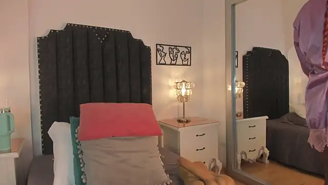 SamanthaBrown69 online show from September 2025 03:45:02 AM