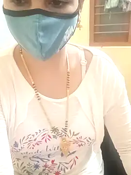 Snapshot of yourtamilcouple chatting on December 2024 12:05:02 PM yourtamilcouple online show from December 2024 12:05:02 PM