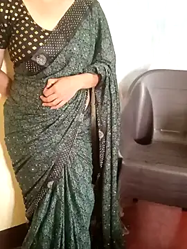 Snapshot of yourtamilcouple chatting on January 2025 06:14:02 AM yourtamilcouple online show from January 2025 06:14:02 AM