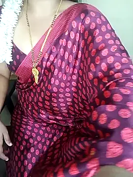 Snapshot of yourtamilcouple chatting on September 2025 12:42:01 PM yourtamilcouple online show from September 2025 12:42:01 PM