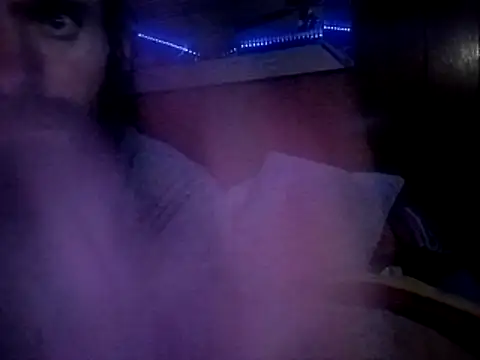 Snapshot of RobStrokes215 chatting on March 2026 05:00:02 AM RobStrokes215 online show from March 2026 05:00:02 AM