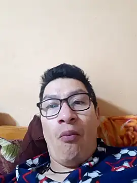 Snapshot of gioarcangel chatting on January 2025 03:16:02 AM gioarcangel online show from January 2025 03:16:02 AM