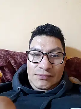 Snapshot of gioarcangel chatting on February 2025 03:45:01 AM gioarcangel online show from February 2025 03:45:01 AM