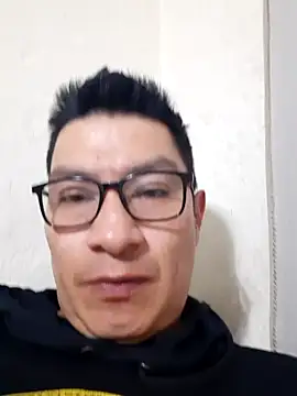 Snapshot of gioarcangel chatting on February 2026 03:44:02 AM gioarcangel online show from February 2026 03:44:02 AM