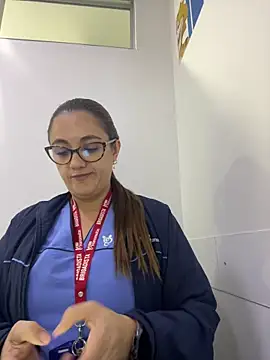 Shianrose online show from November 2025 03:56:02 PM