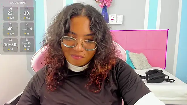 Snapshot of im_angels77 chatting on January 2025 03:53:01 AM im angels77 online show from January 2025 03:53:01 AM