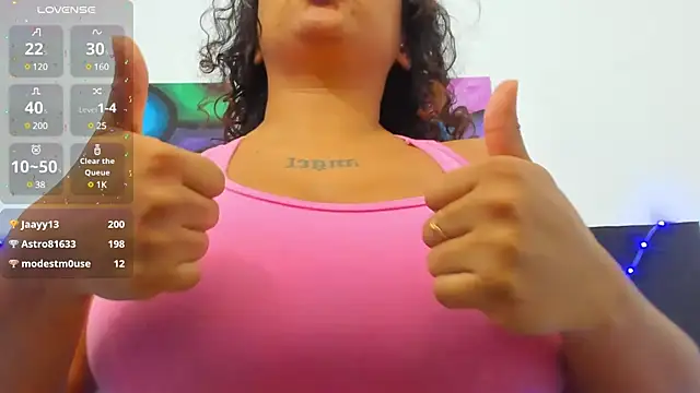 Snapshot of im_angels77 chatting on January 2025 06:33:01 AM im angels77 online show from January 2025 06:33:01 AM