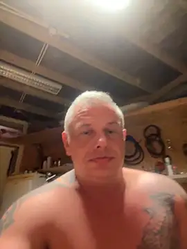 Snapshot of JakubW79 chatting on December 2024 02:42:02 AM JakubW79 online show from December 2024 02:42:02 AM