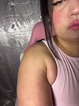 alexxaa96 online show from November 2025 03:49:02 AM