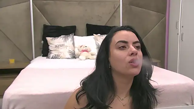 ElyzaIbarra online show from October 2025 05:05:02 AM